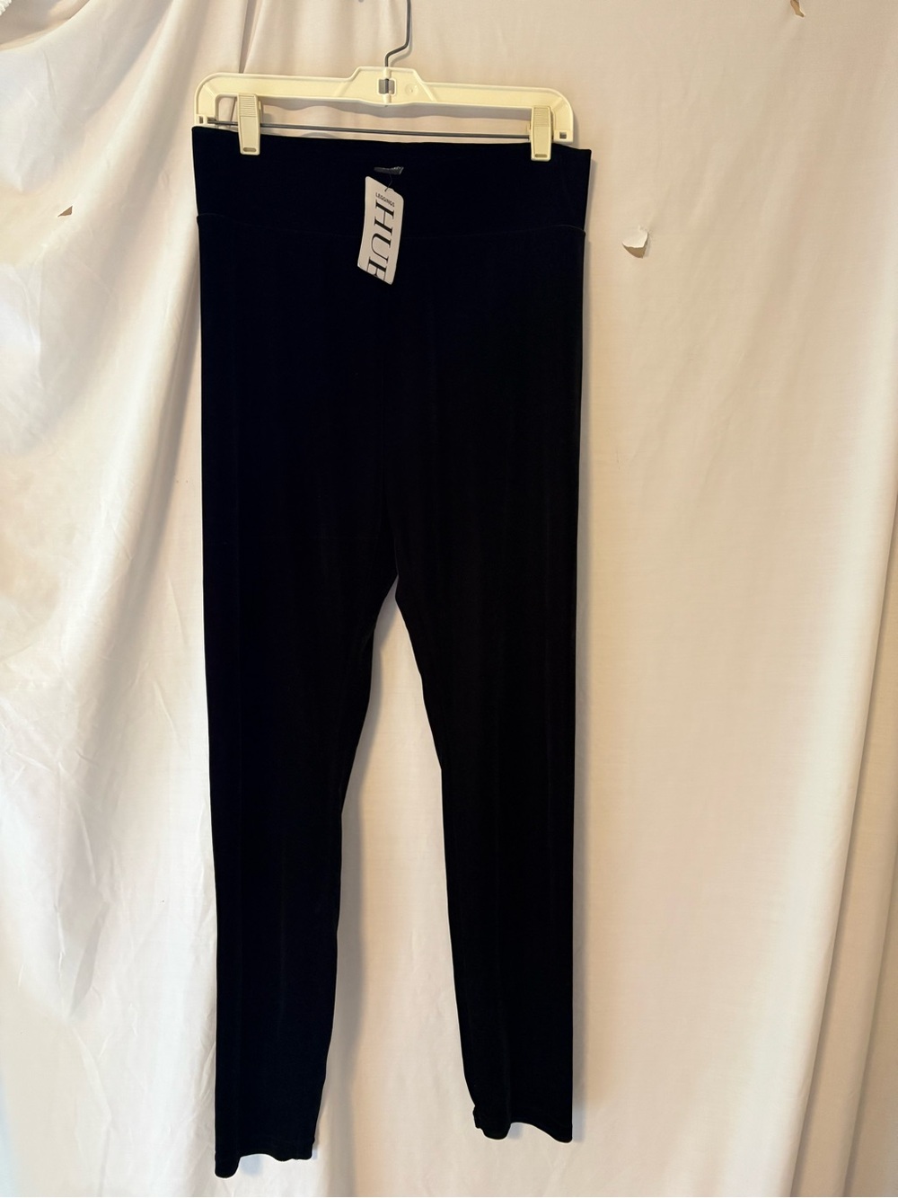 HUE Black Velvet Leggings
